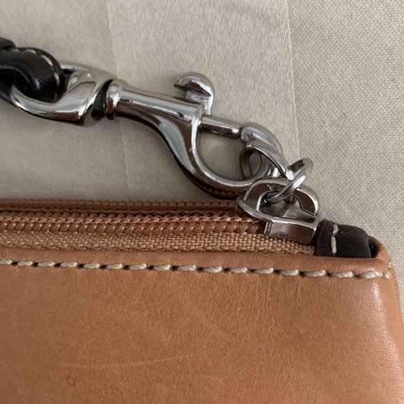 VINTAGE COACH WALLET/WRISTLET - Picture 3 of 10